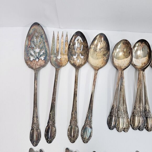 Wm. Rogers A Chatelaine Silver Antiques for sale | eBay Vintage 1957 Wm A Rogers Park Lane Chatelaine Dowry Silverplate Set 77 Pc